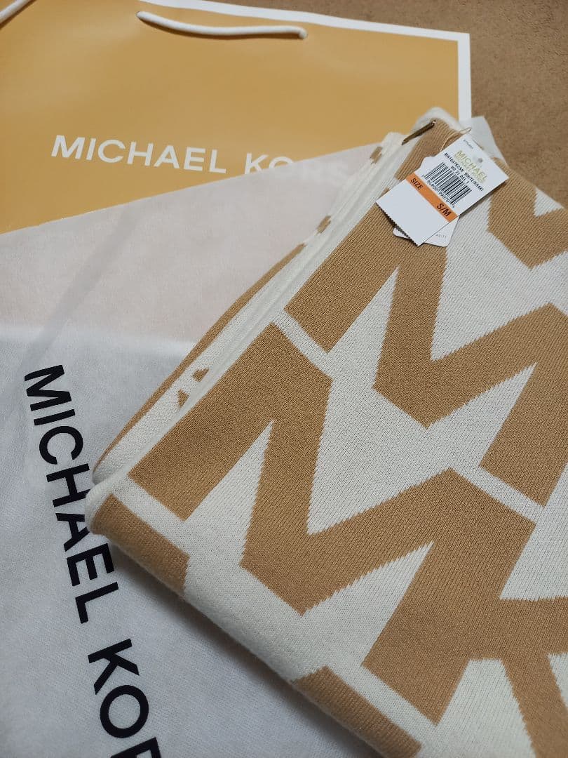 MICHAEL KORS　ウールロゴポンチョ