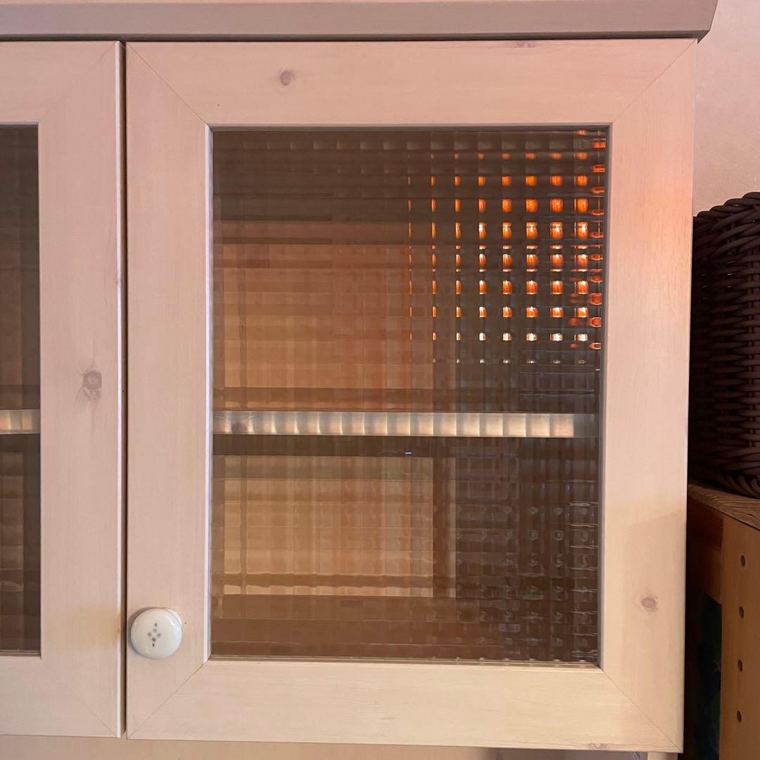 ナチュラル　ホワイト系食器棚　キャビネット