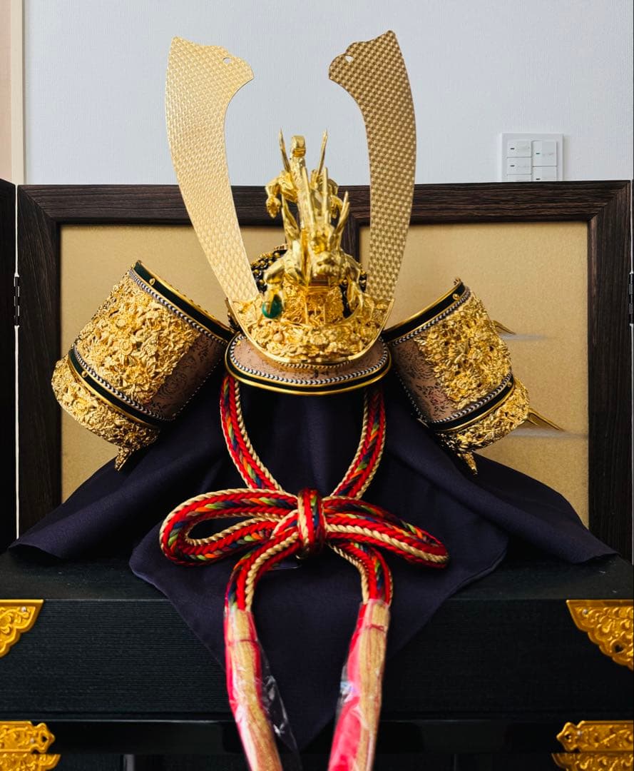 値下げ【五月人形　武将の御兜飾り　櫃付きセット一式】手渡し・引取可