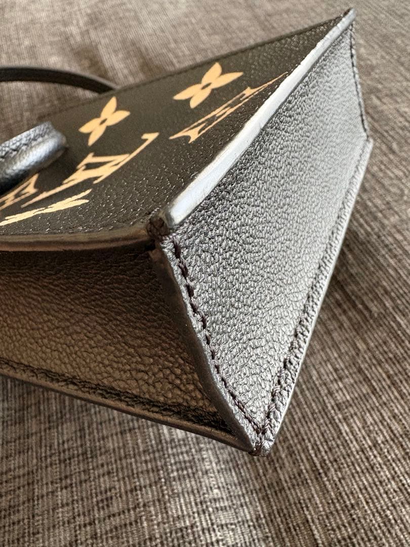 ルイ ヴィトン モノグラム アンプラント プティット サックプラショルダーバッグ