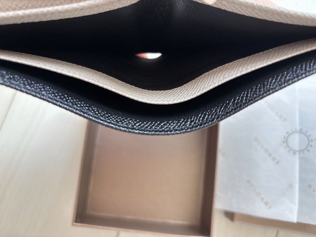 BVLGARI ブラックレザー ウォレット 財布