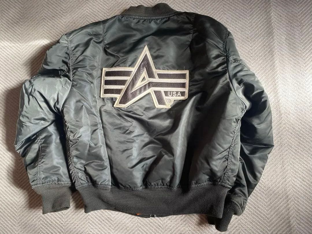 ALPHA INDUSTRIES MA-1 ジャケット
