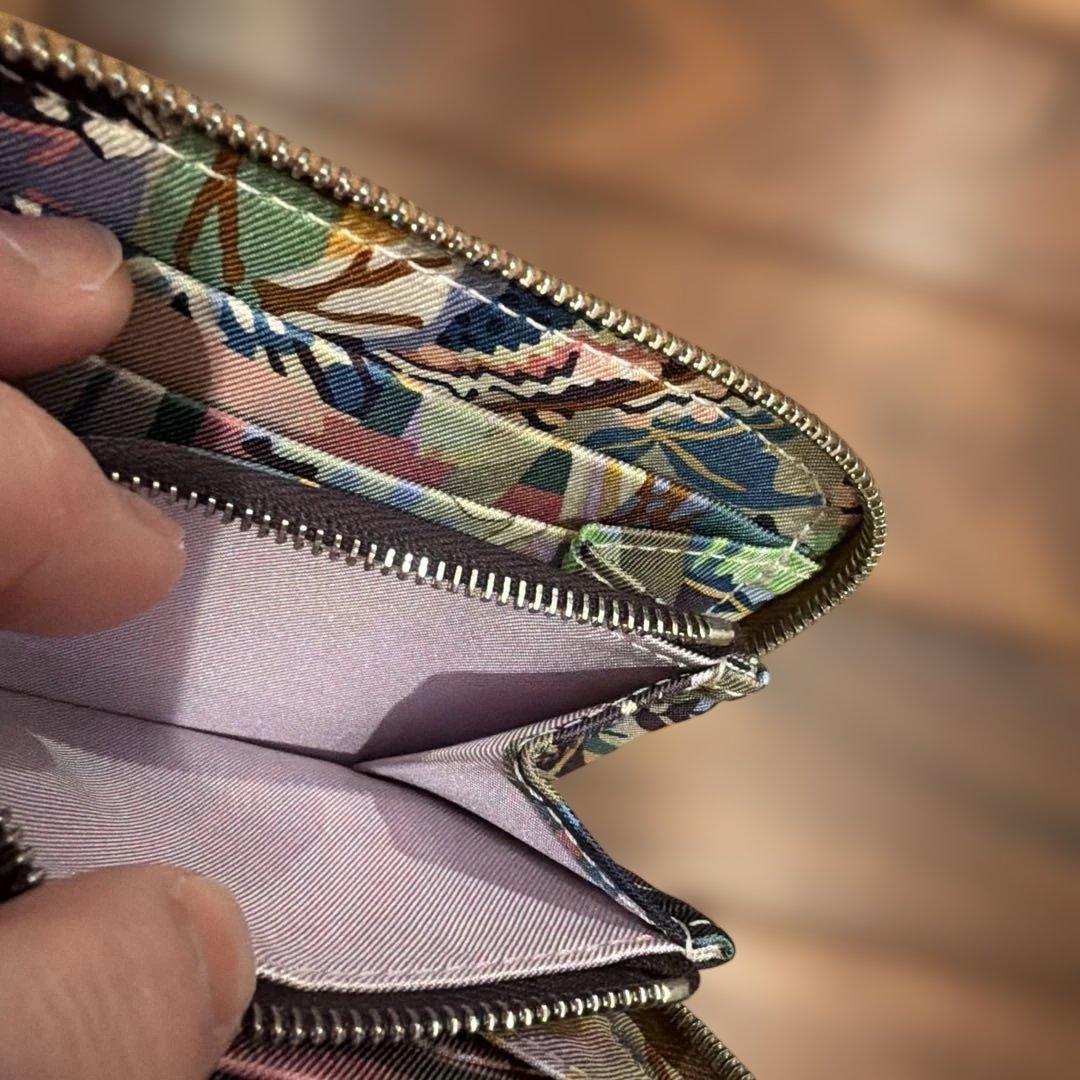 エルメス HERMES シルクインコンパクト