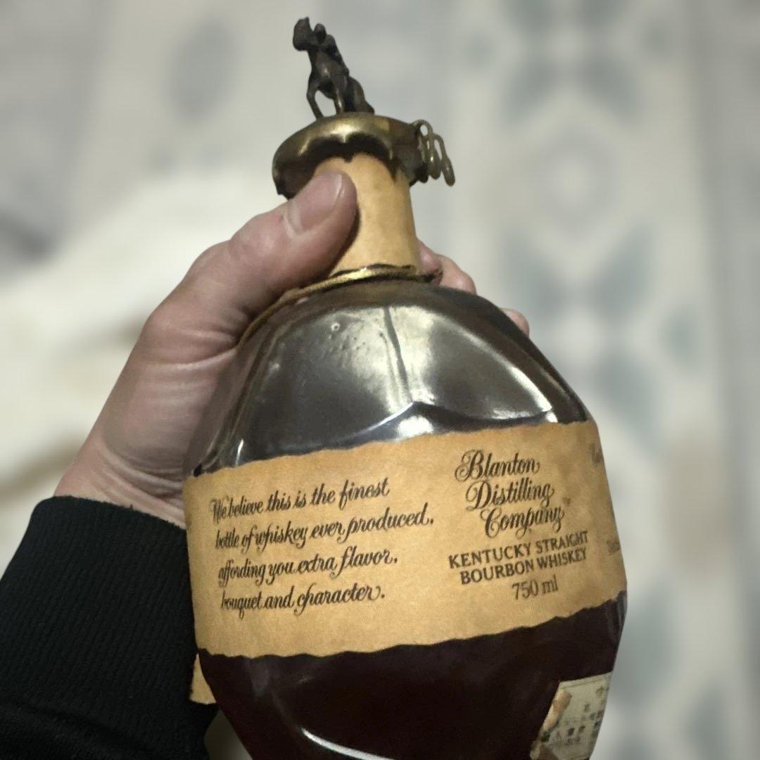 ブラントン・シングルバレル・バーボン・ウイスキー