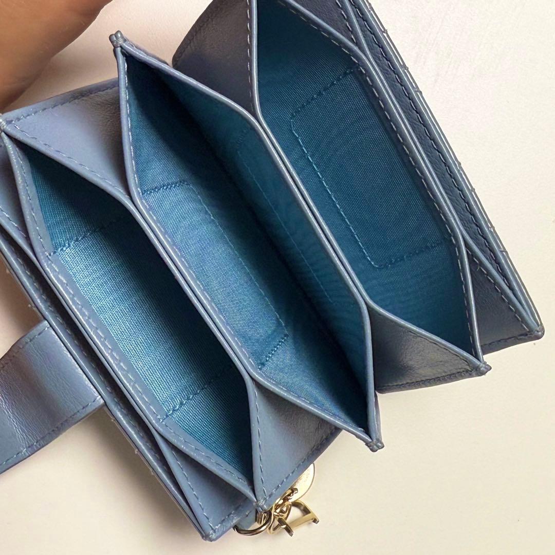 Lady Dior Jasmine カードホルダー カナージュ ブルー
