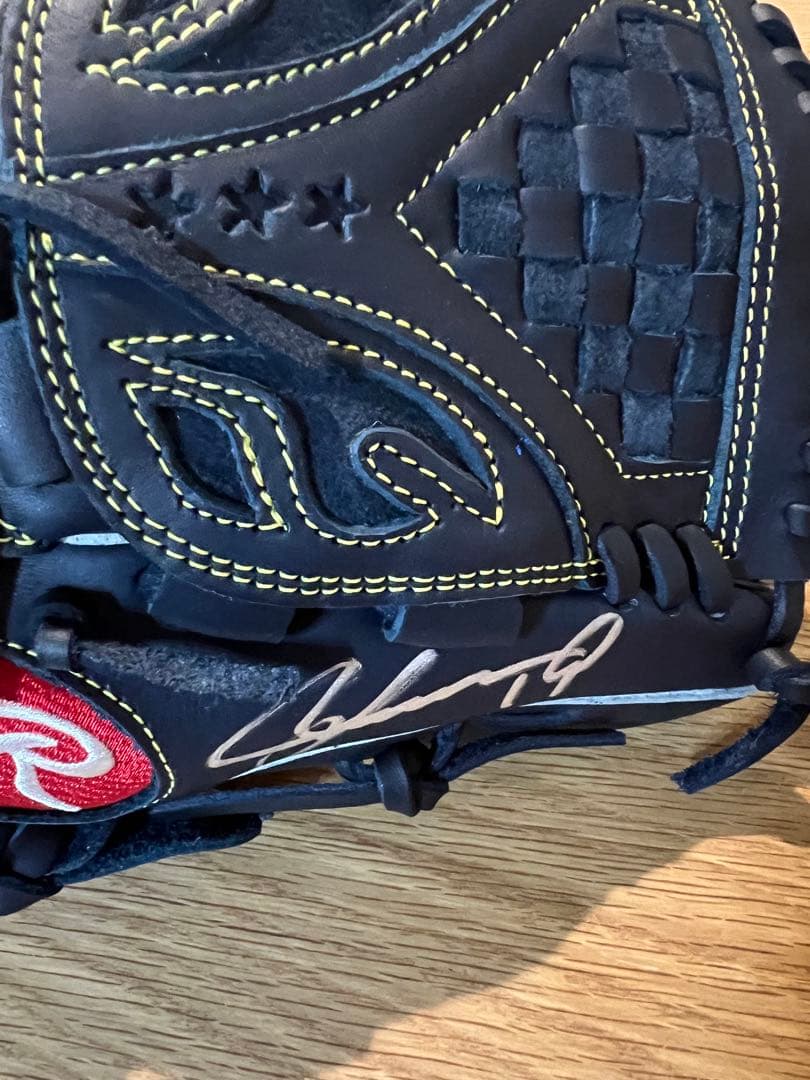 山﨑康晃グローブ　子ども用