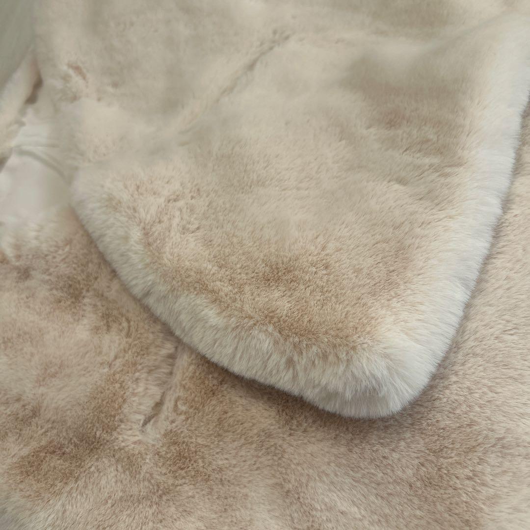 [新品]JENNEリッチボリュームファーケープ　アイボリー