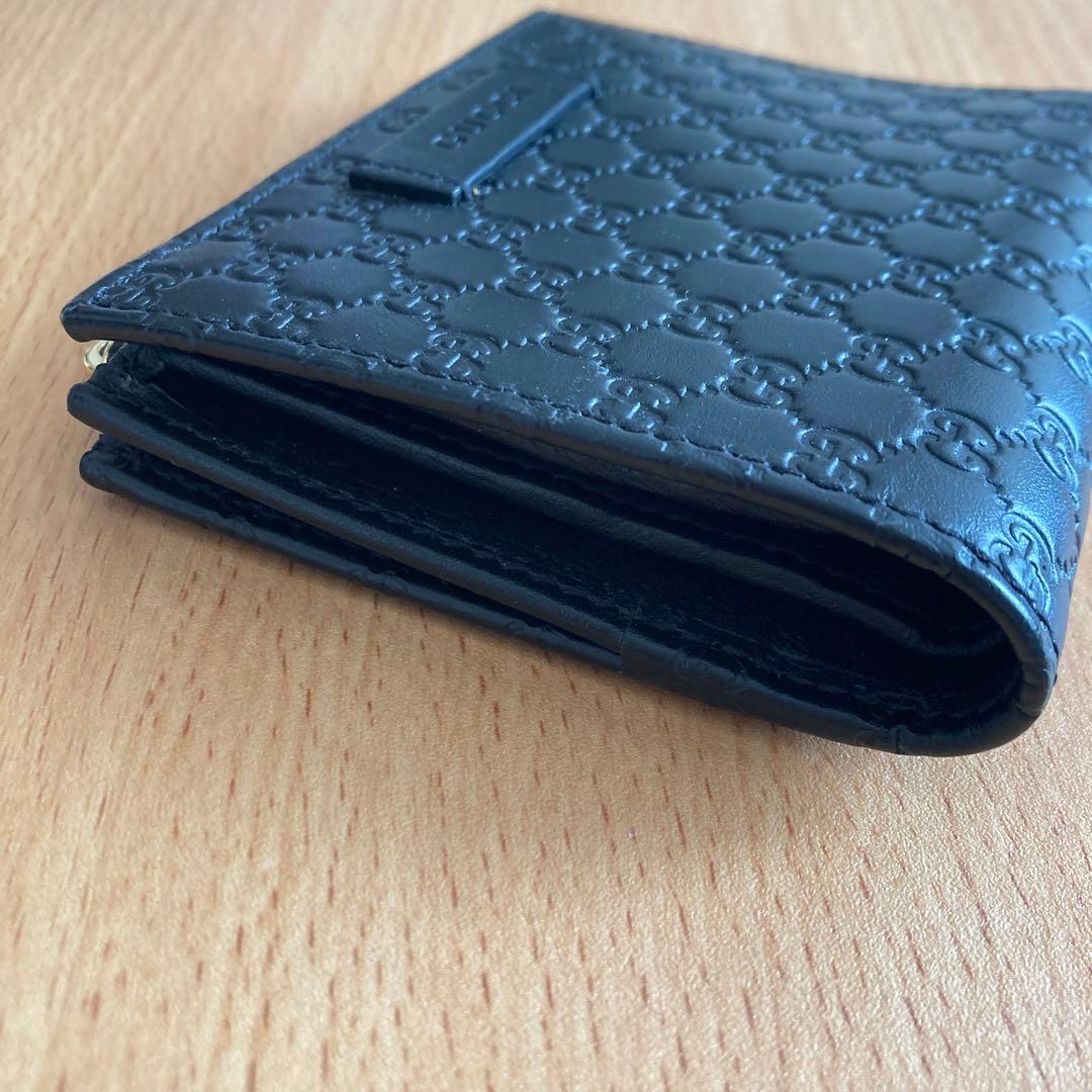グッチ　二つ折り財布　ブラック