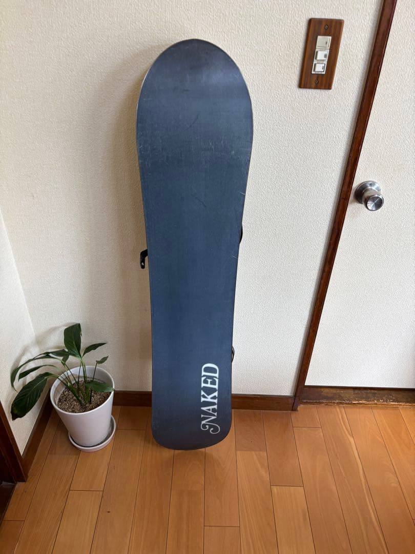NAKED スノーボード　118センチ　キッズスノーボード　直接引き取りのみ