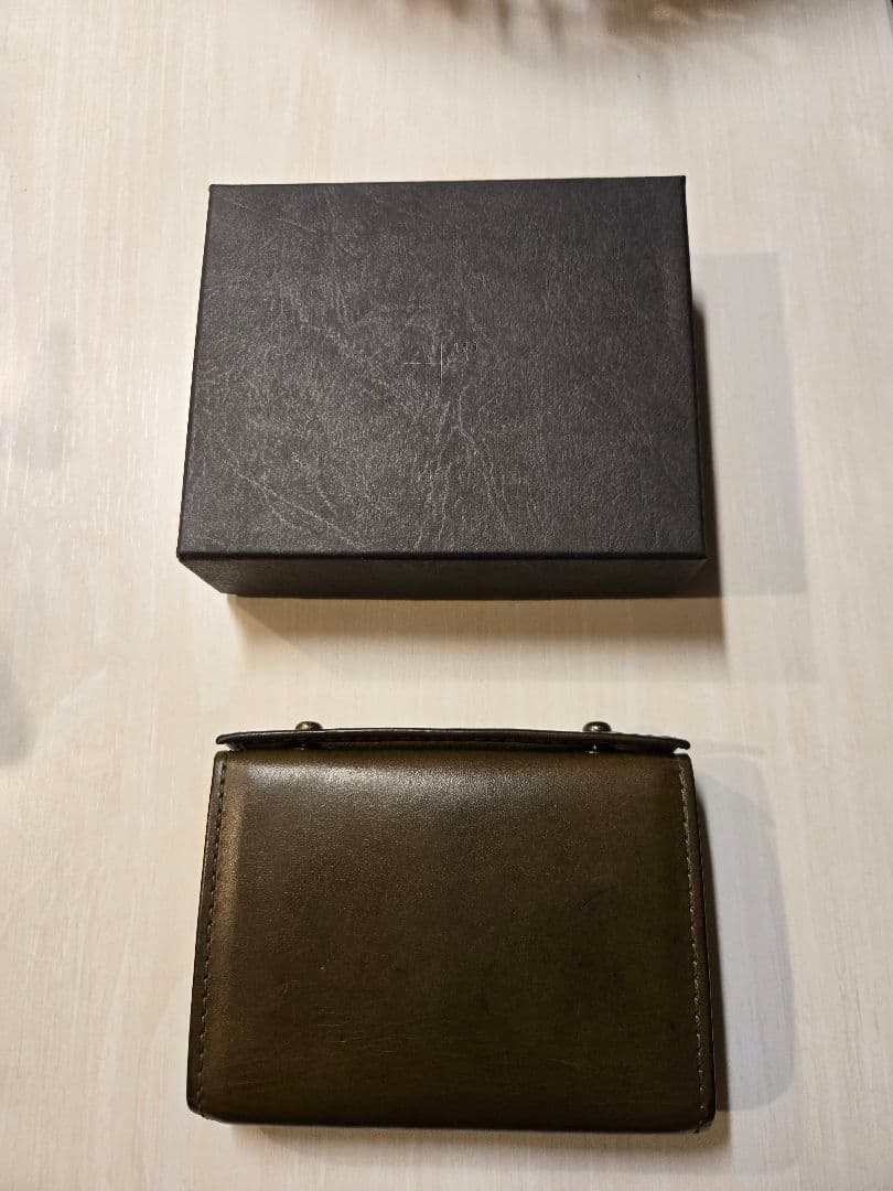 エムピウ　ミッレフォッリエ　p25 グリージョ