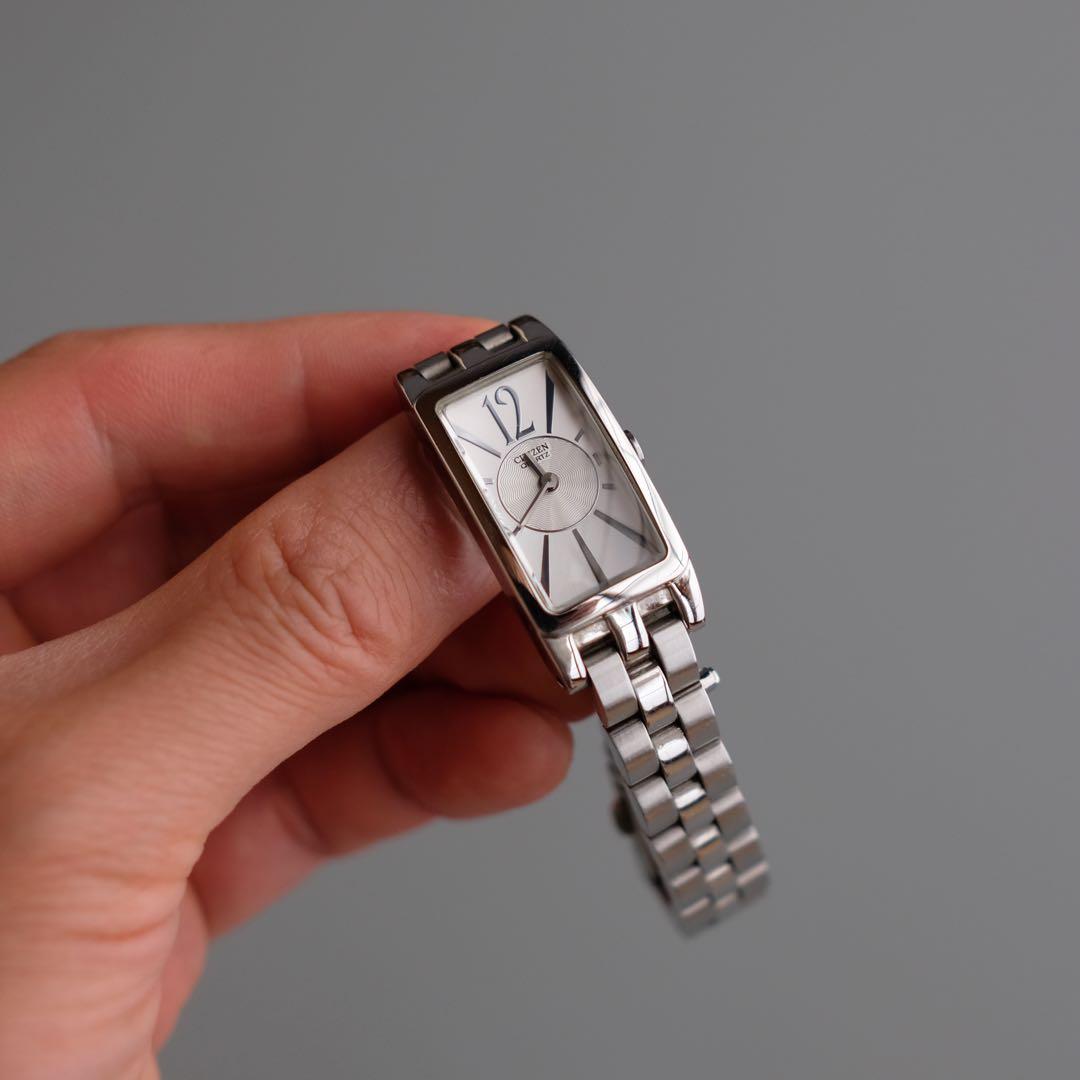 CITIZEN（シチズン）製のクラシックなヴィンテージクォーツ腕時計