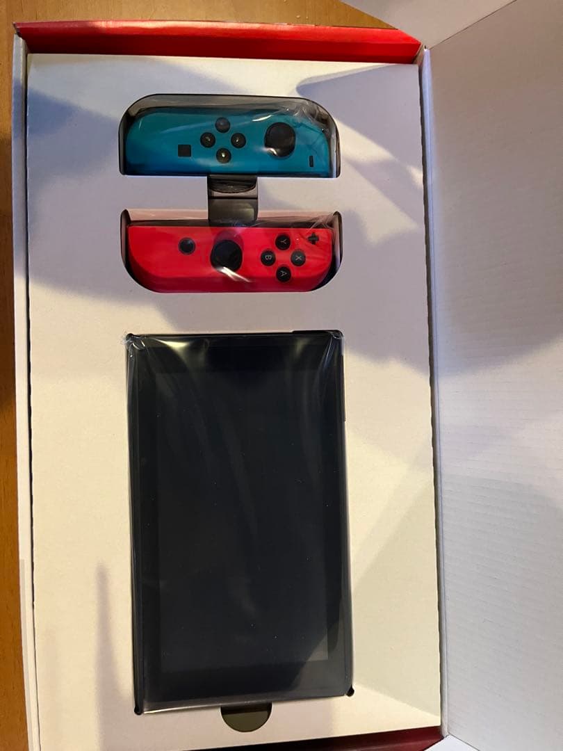 Nintendo Switch 青/赤 新品