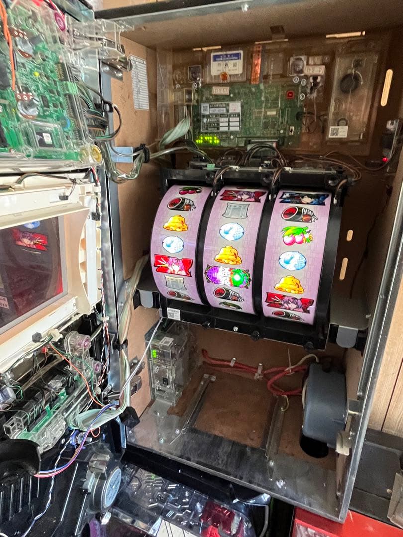 パチスロ実機　化物語 断捨離中さん