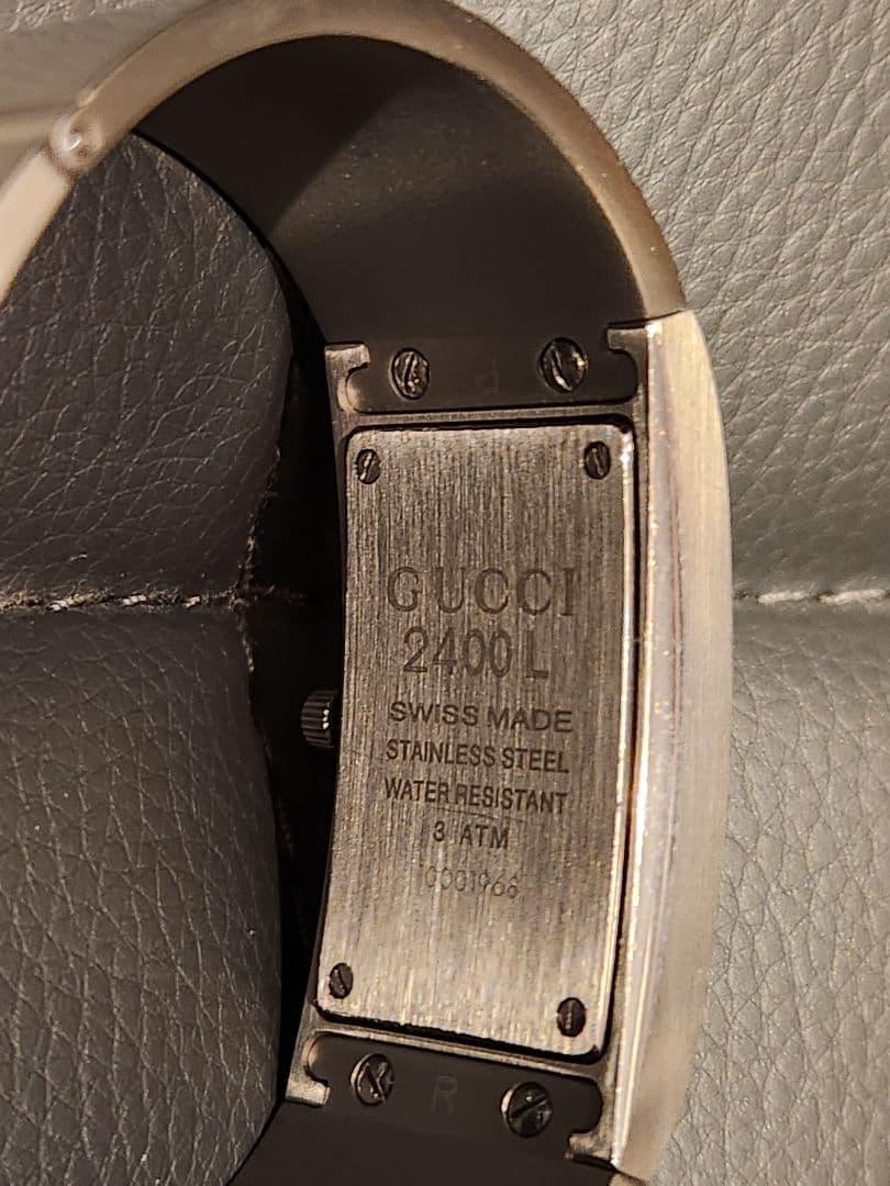 美品 GUCCI 2400L バングル 時計 ブレスレット レディース メンズ