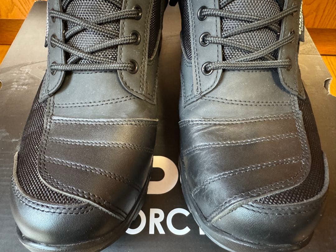 ゴールドウイン防水透湿ライディングブーツ