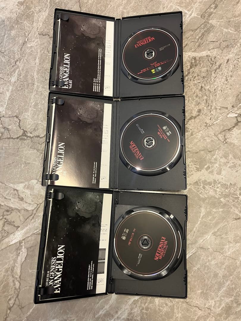 新世紀エヴァンゲリオン TV版 DVD & 新旧劇場版：序、破、Q ノベルティ付