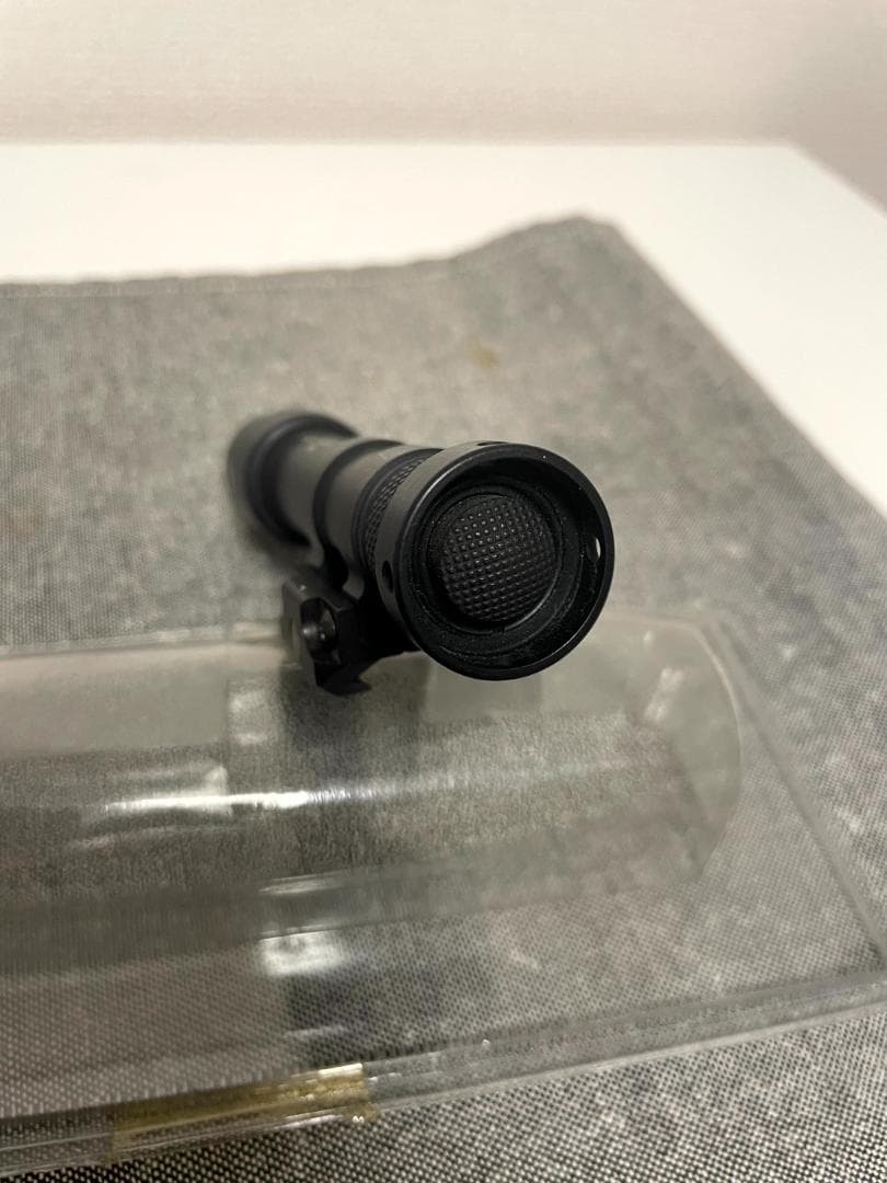 実物 SUREFIRE M600C 旧刻印 シュアファイヤー ブラック