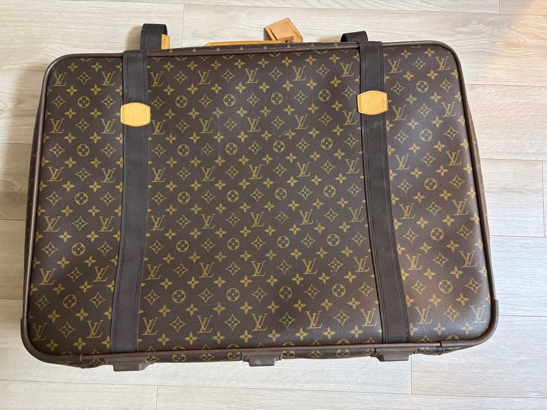 ルイヴィトン モノグラム サテライト 70