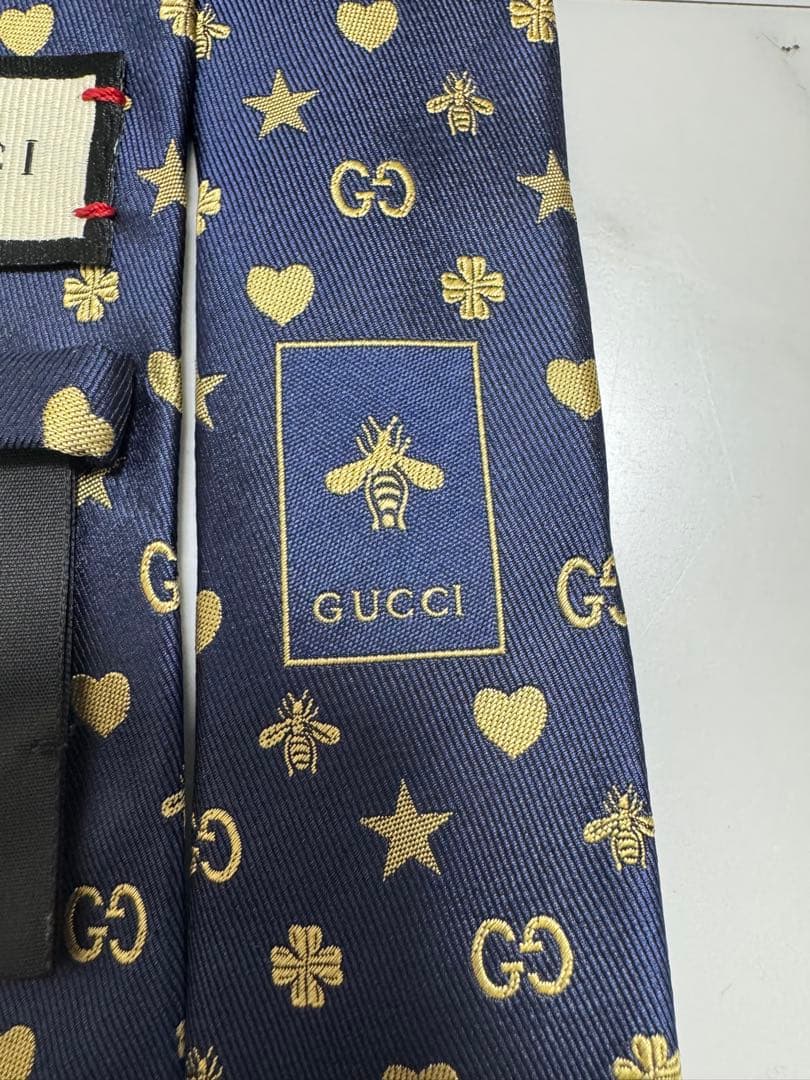 美品 グッチ ネクタイ GG ビー ハート スター 現行 ジャガード 高級 紺