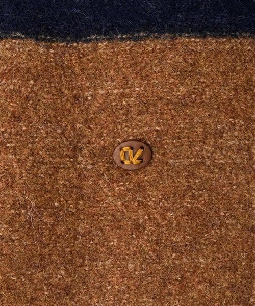 【新品・最終価格】縮絨ラグのニットマフラー