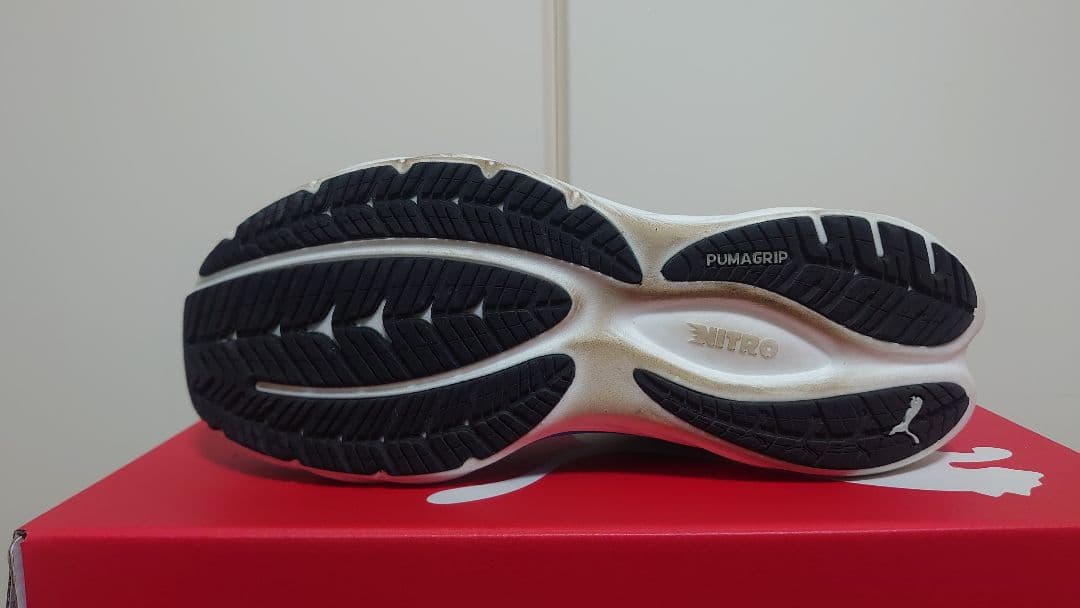【期間限定値下げ】PUMA Velocity NITRO 4