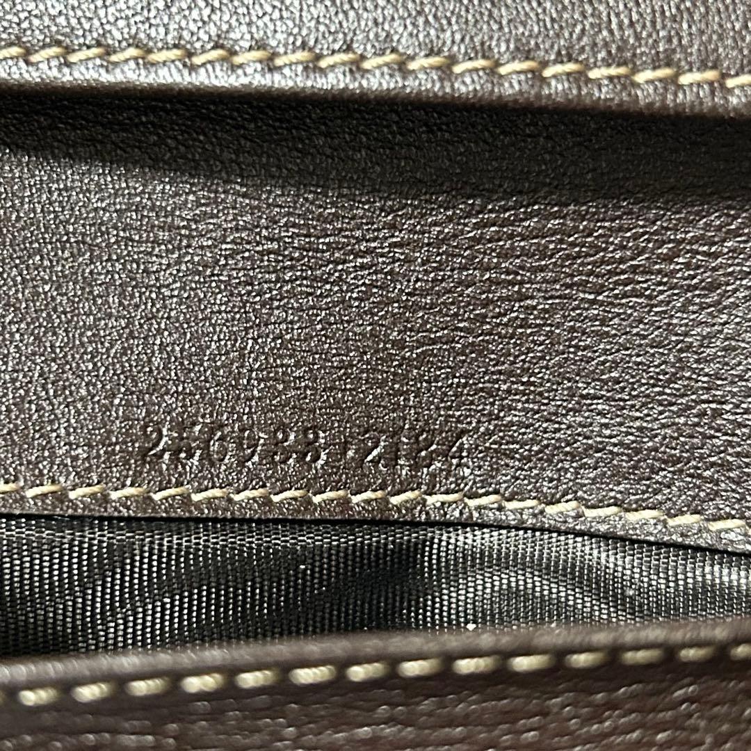 GUCCI 256933 2184 シェリーライン リボン 二つ折り 長財布