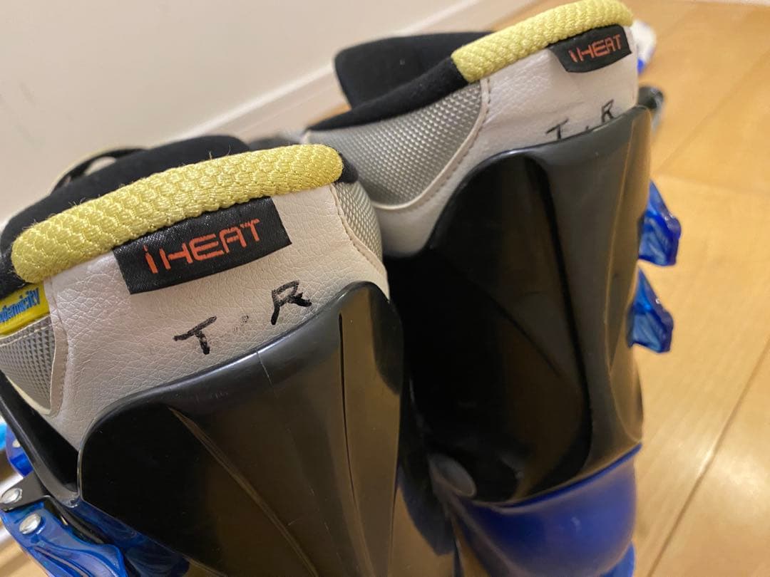 ジュニアキッズスキーセット★スキー板、ブーツ、ポールの3点セット