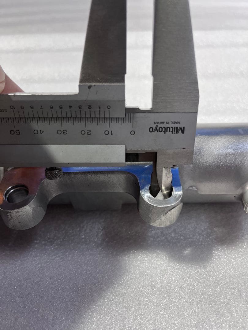 ハーレー　ダイナ　スポーツスター　フロントフォーク　39mm用　減衰調整式　右