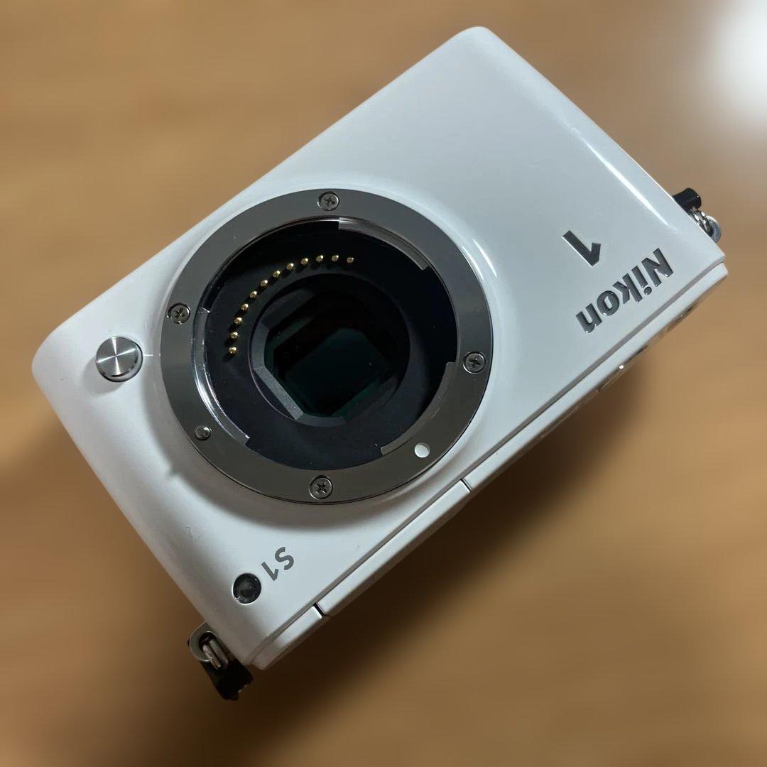 Nikon1 J1 ホワイト ダブルズームセット