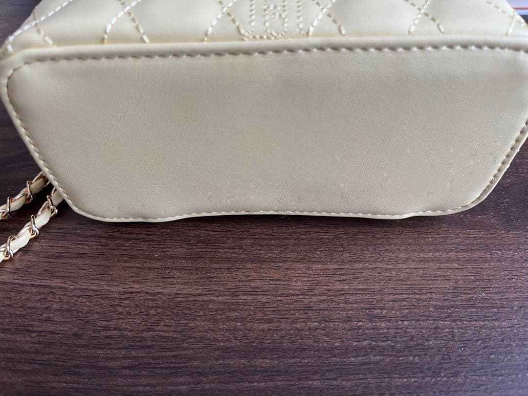 バッグ Herlipto Monogram Quilted Vanity Bag