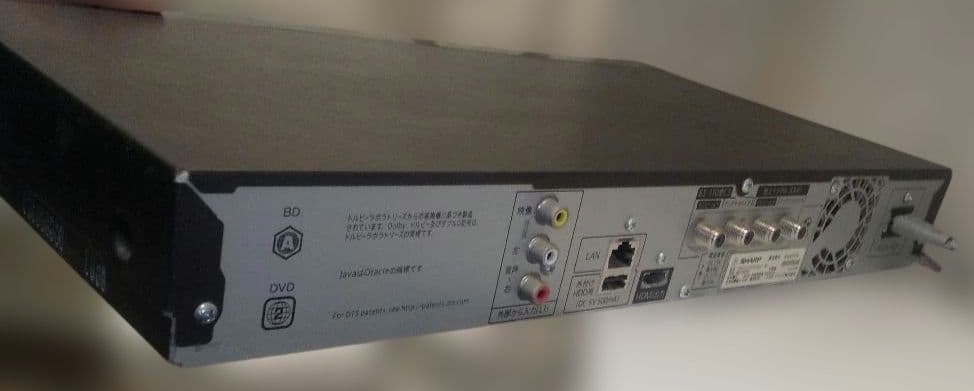 SHARP AQUOS ブルーレイレコーダー BD-W570 2番組同時録画可能