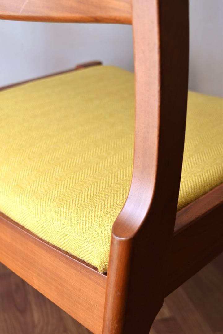 めしくら TENDO BRASILEIRA chair