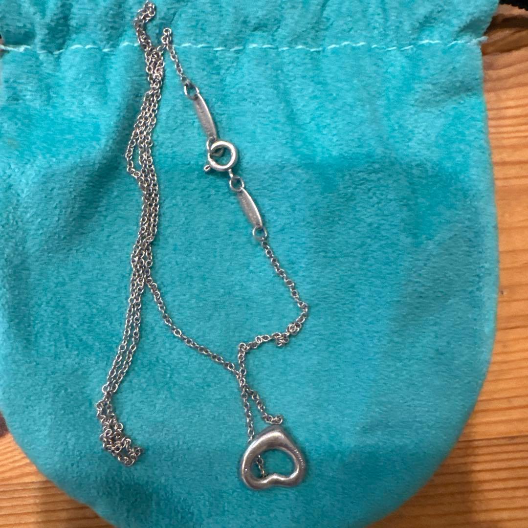 ②ティファニーのオープンハートag925 チェーン切れ