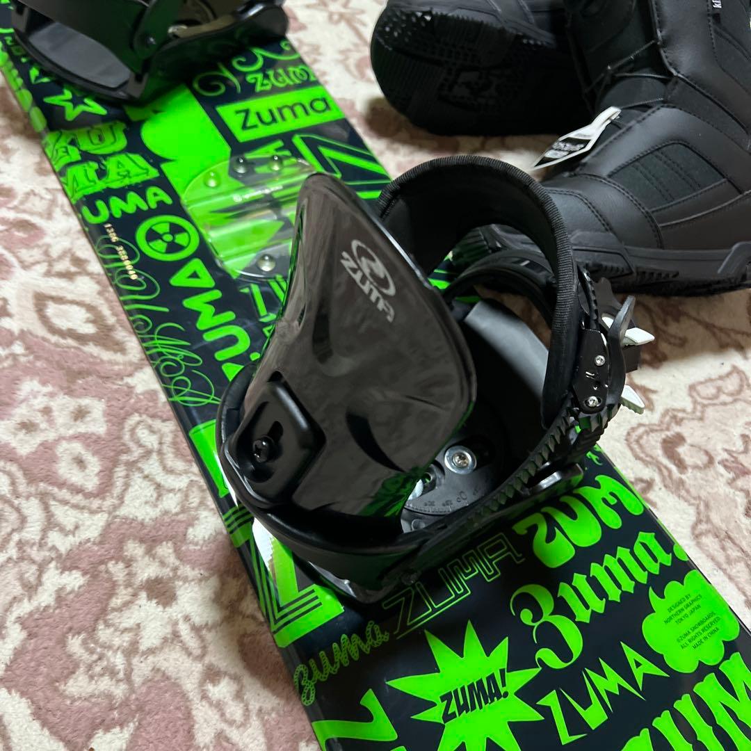美品 子供用スノーボード 138 未使用ブーツ 24 3点セット 23-24