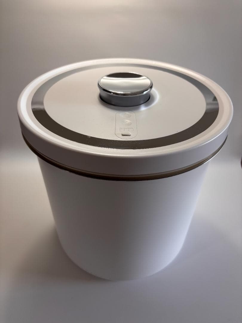 OoBLE 真空 食品保存容器 ホワイト ステンレス USED （4）