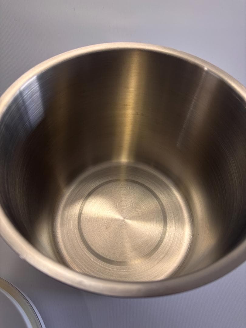 OoBLE 真空 食品保存容器 ホワイト ステンレス USED （4）