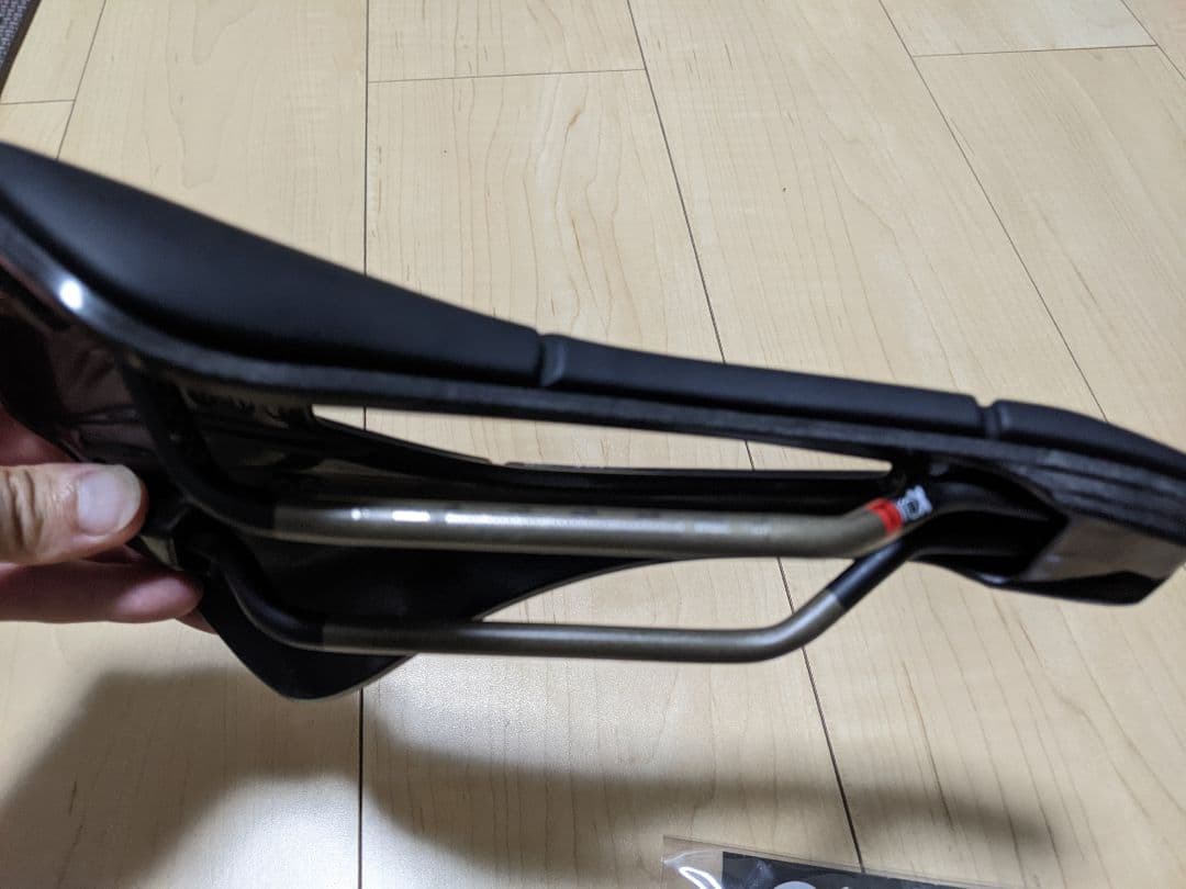 prologo プロロゴ SCRATCH M5 PAS TIROX