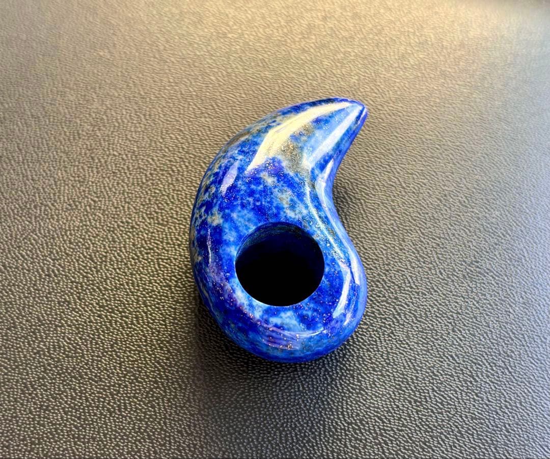 ちくわ様　幸運を象徴する最強の聖石　幻のロイヤルブルーオールドラピスラズリの勾玉