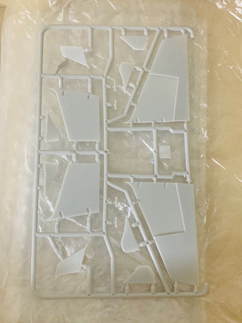 1/144 Eastern Express製アメリカン航空ＭＤ－１１プラモデル