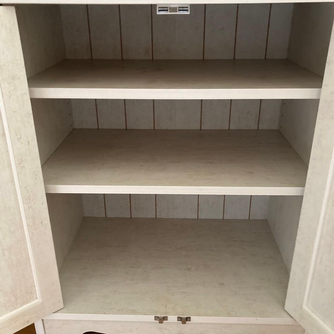 キャビネット（コンセント付き）