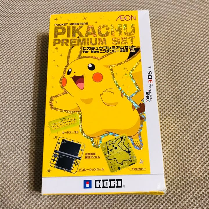 未使用品　ピカチュウ　New任天堂　3DS LL カバー　任天堂　箱傷　訳あり