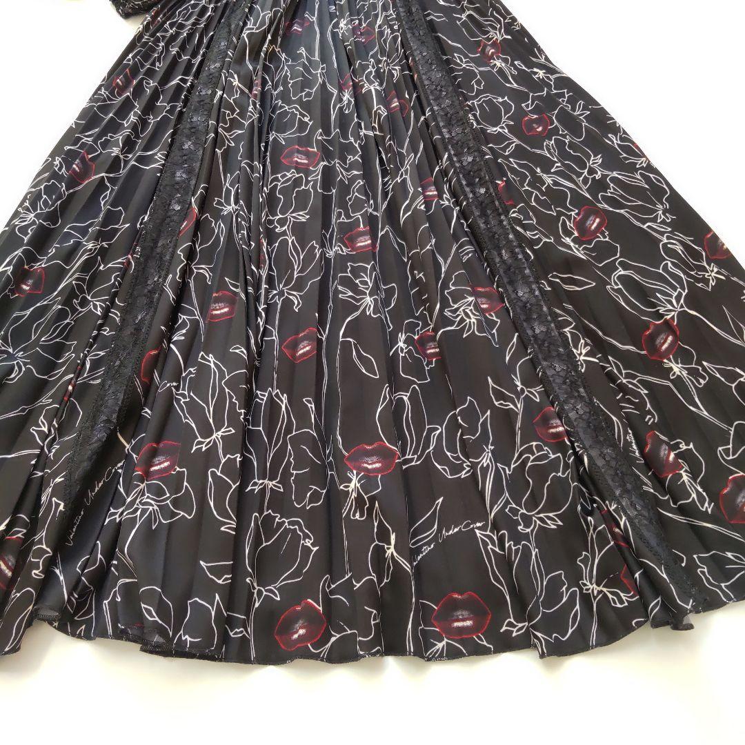 美品 ヴァレンティノ 長袖 花柄 キスマーク柄 レース ロングワンピース 黒