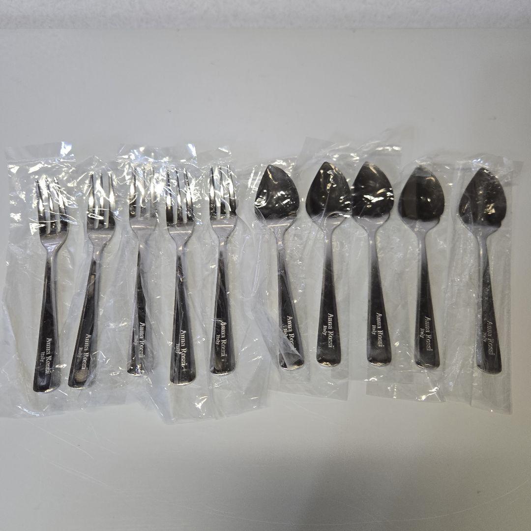 皿　時計　テーブルセンター他