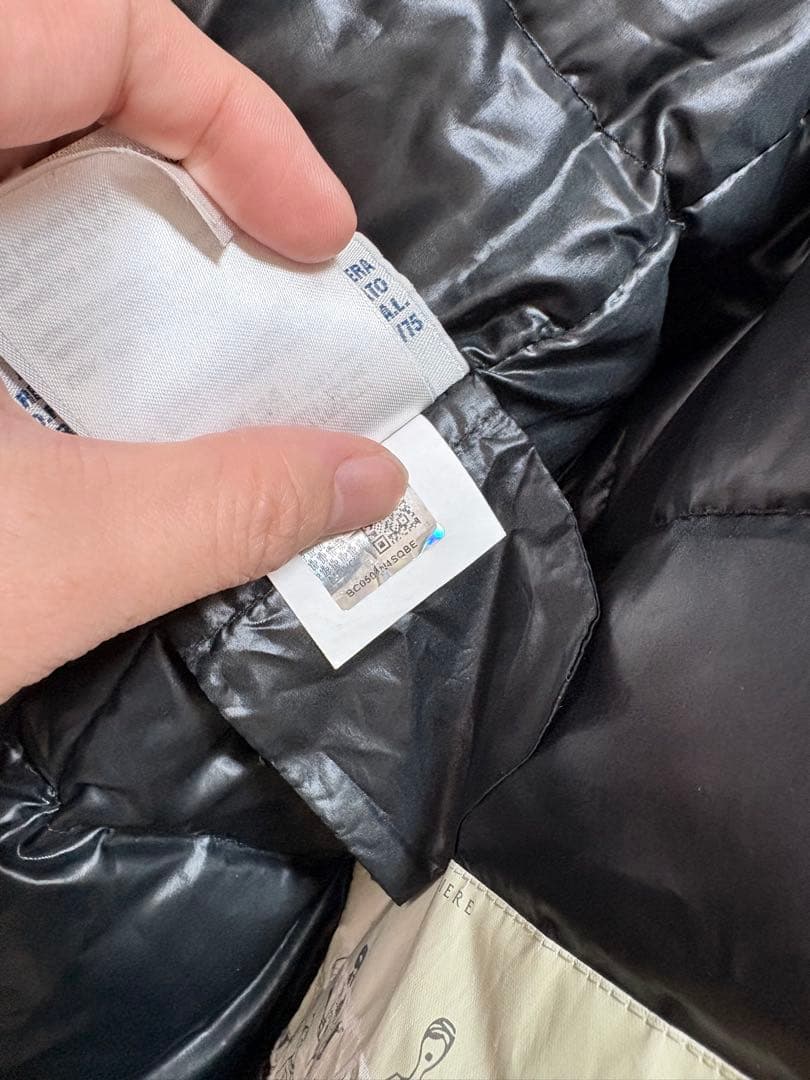 美品　モンクレール　ダウンコート