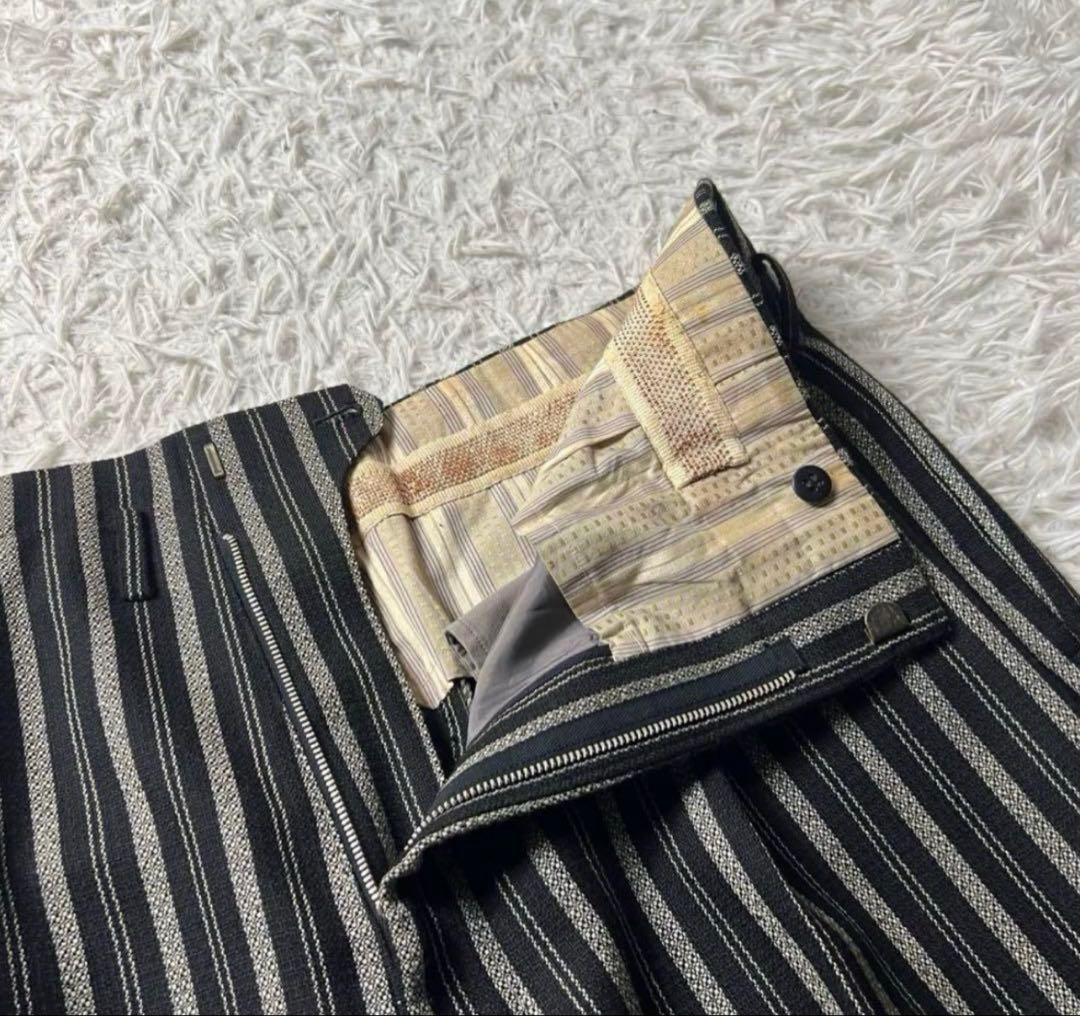 フルオーダー　ストライプ　裏地柄入り　スーツ