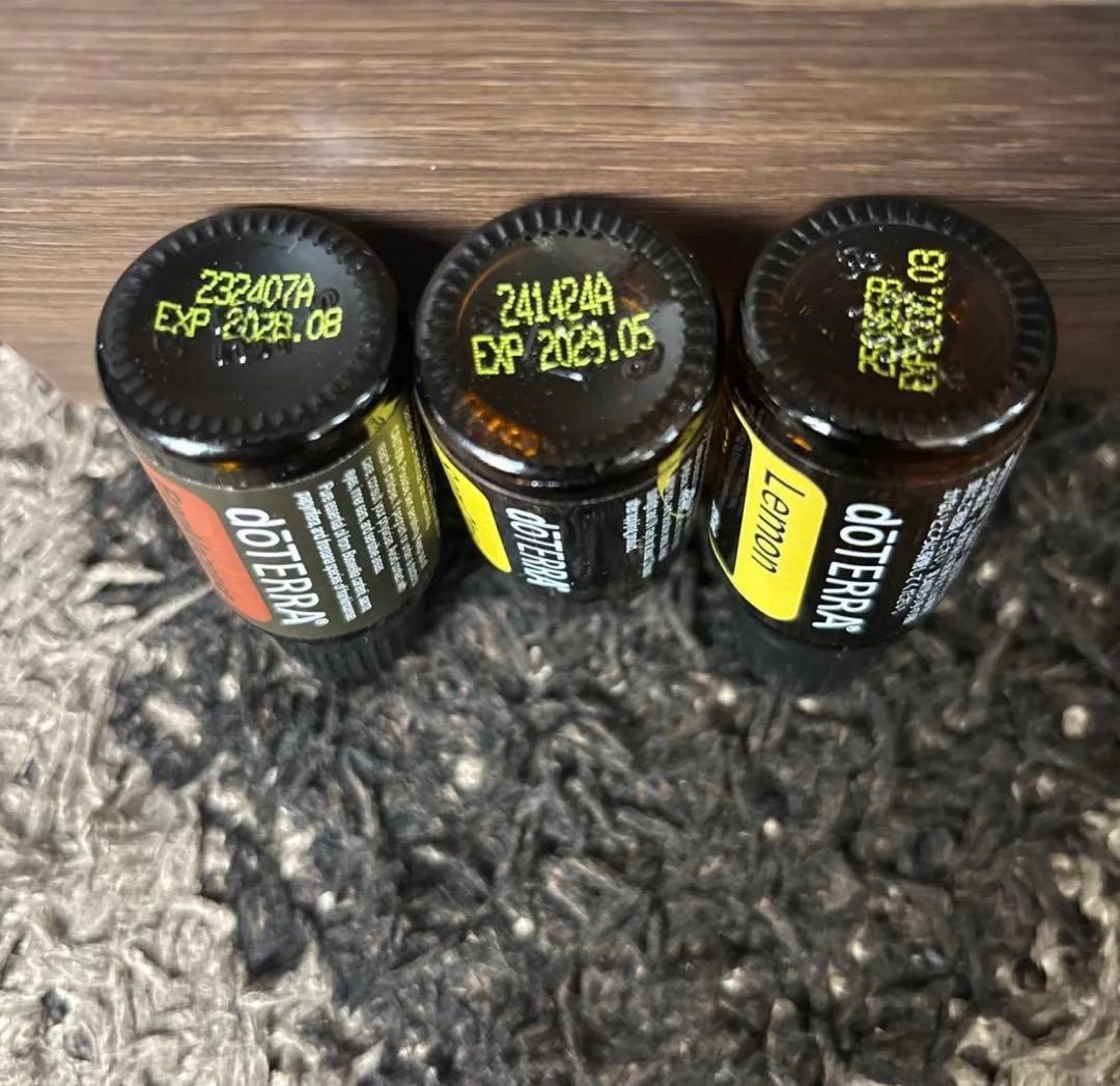 ドテラ　doTERRA 未開封９本セット