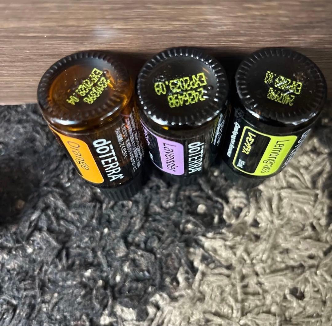ドテラ　doTERRA 未開封９本セット
