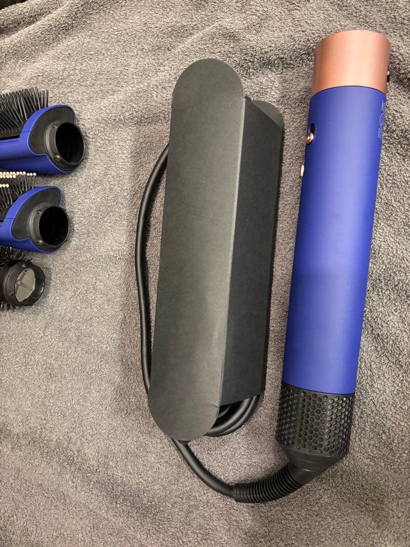 Dyson カールドライヤー 青色