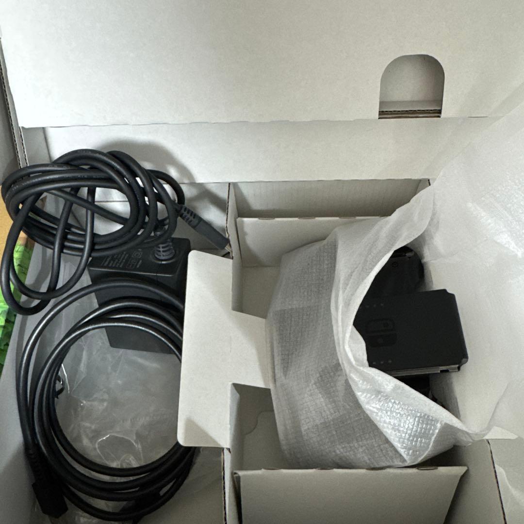 Nintendo Switch あつまれ　どうぶつの森セット [ゲーム機本体]