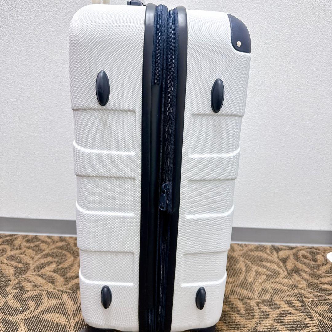   Mサイズ キャリーケース スーツケース 白